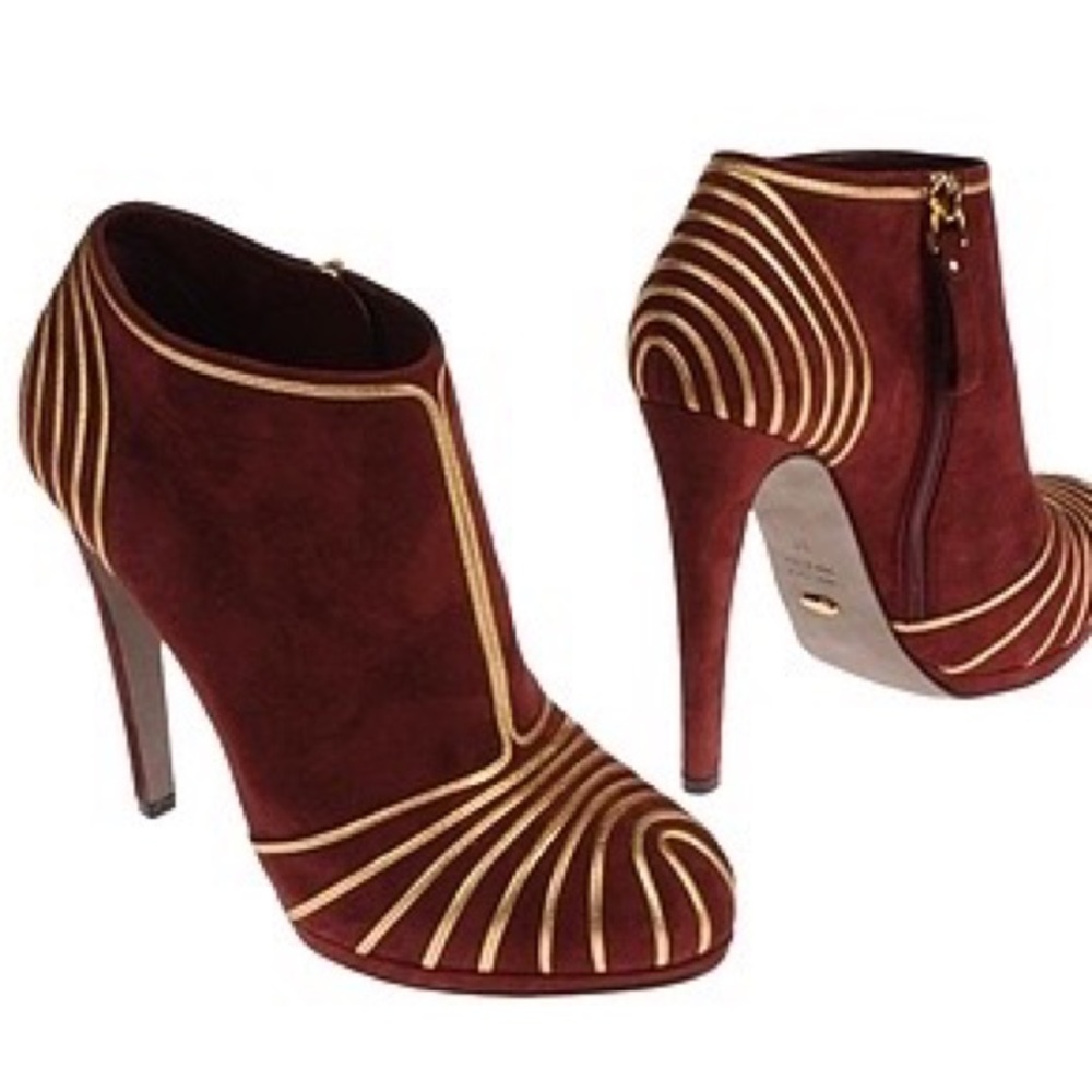 Sergio Rossi Ankle Boots 
Heel Height - 4.5”
Size 39